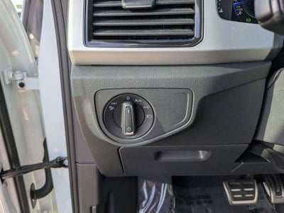 2022 Volkswagen Atlas Cross Sport 2.0T SEL R-Line