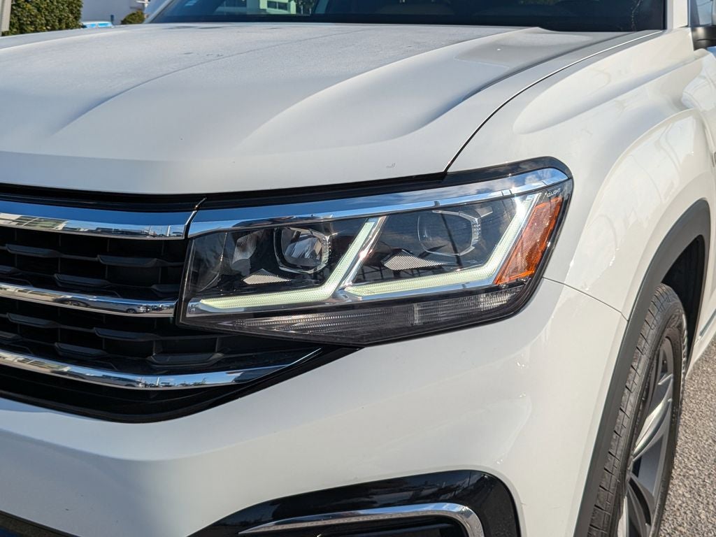 2022 Volkswagen Atlas Cross Sport 2.0T SEL R-Line