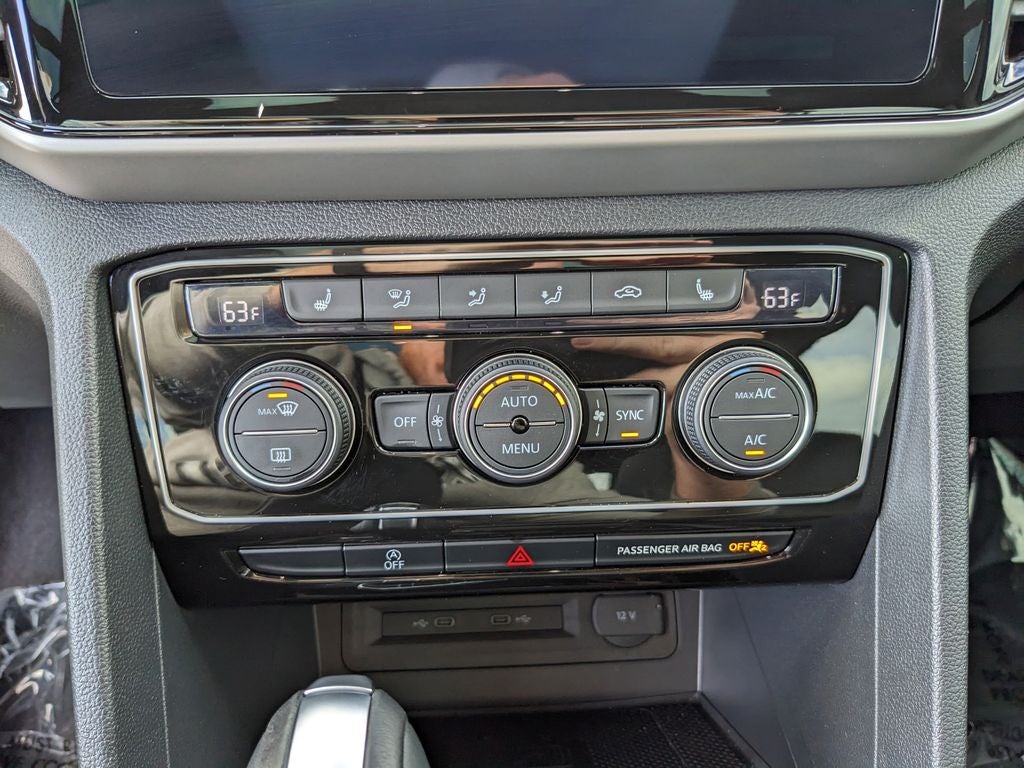 2023 Volkswagen Atlas Cross Sport 2.0T SEL R-Line