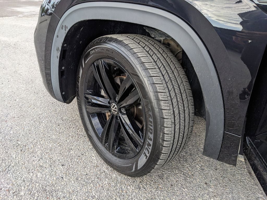 2023 Volkswagen Atlas Cross Sport 2.0T SEL R-Line