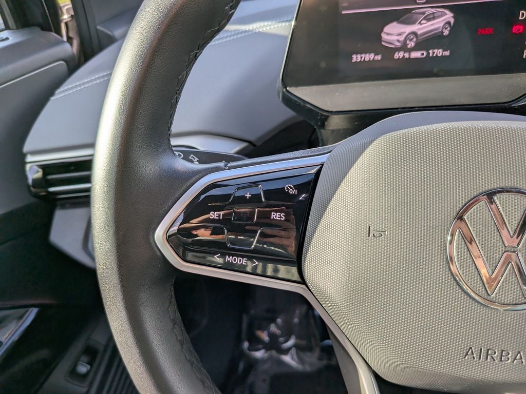 2023 Volkswagen ID.4 Pro