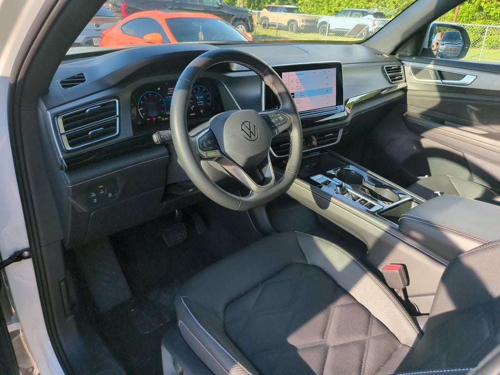 2026 Volkswagen Atlas Cross Sport 2.0T SE w/Technology