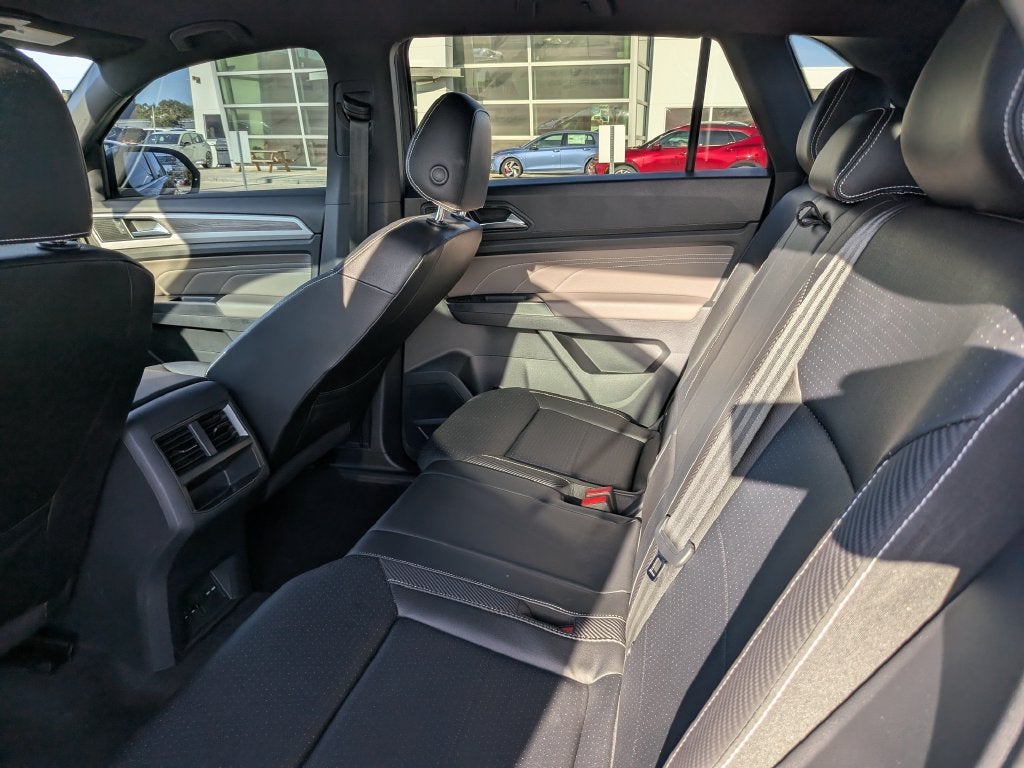 2021 Volkswagen Atlas Cross Sport 2.0T SE w/Technology