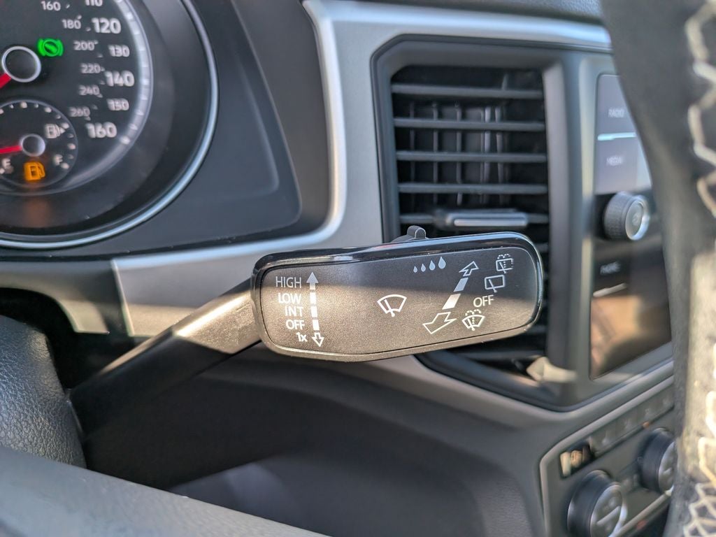 2021 Volkswagen Atlas Cross Sport 2.0T SE w/Technology