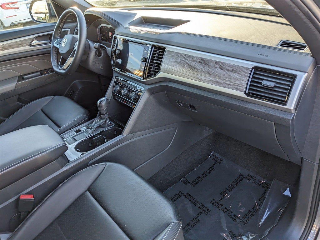 2023 Volkswagen Atlas Cross Sport 2.0T SE w/Technology