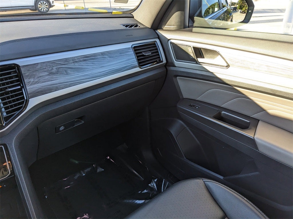 2023 Volkswagen Atlas Cross Sport 2.0T SE w/Technology