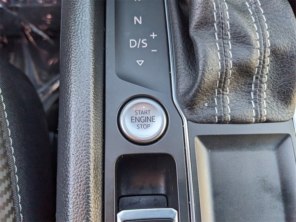 2023 Volkswagen Atlas Cross Sport 2.0T SE w/Technology