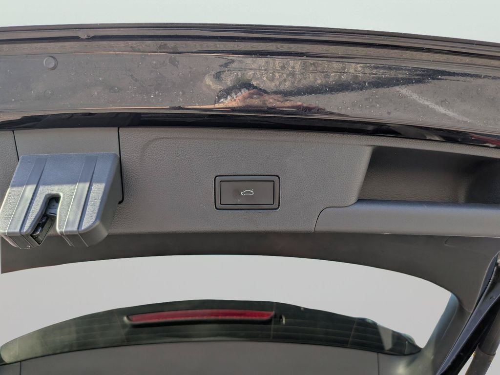 2023 Volkswagen Atlas Cross Sport 2.0T SE w/Technology