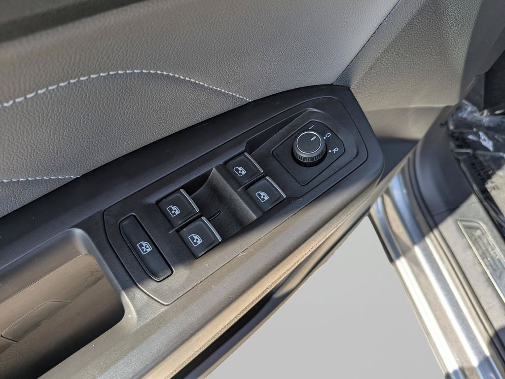 2023 Volkswagen Atlas Cross Sport 2.0T SE w/Technology