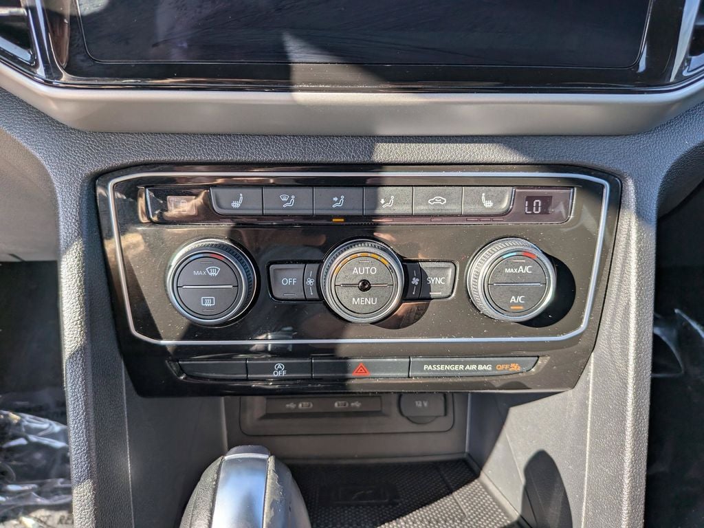 2023 Volkswagen Atlas Cross Sport 2.0T SE w/Technology