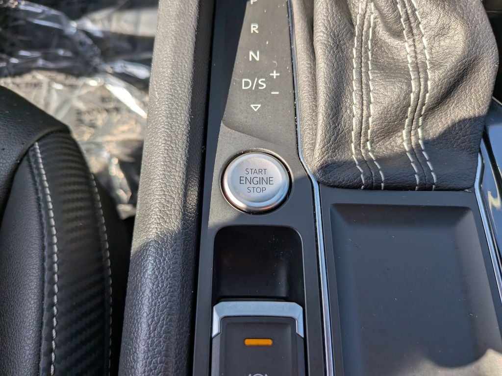 2023 Volkswagen Atlas Cross Sport 2.0T SE w/Technology