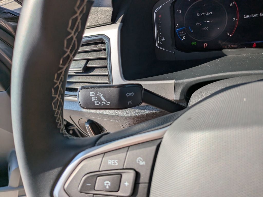 2023 Volkswagen Atlas Cross Sport 2.0T SE w/Technology