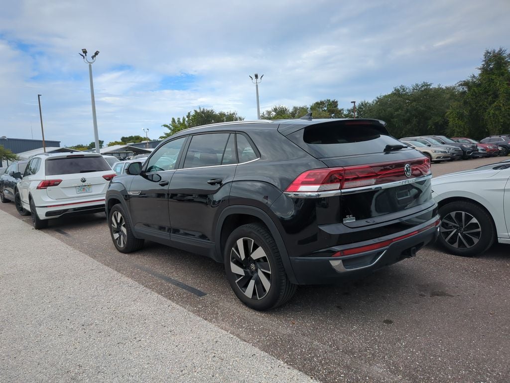 2024 Volkswagen Atlas Cross Sport 2.0T SE w/Technology