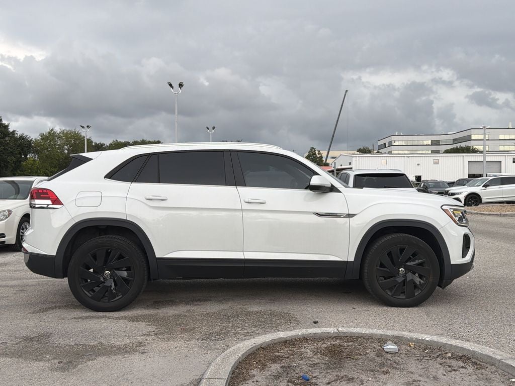 2024 Volkswagen Atlas Cross Sport 2.0T SE w/Technology