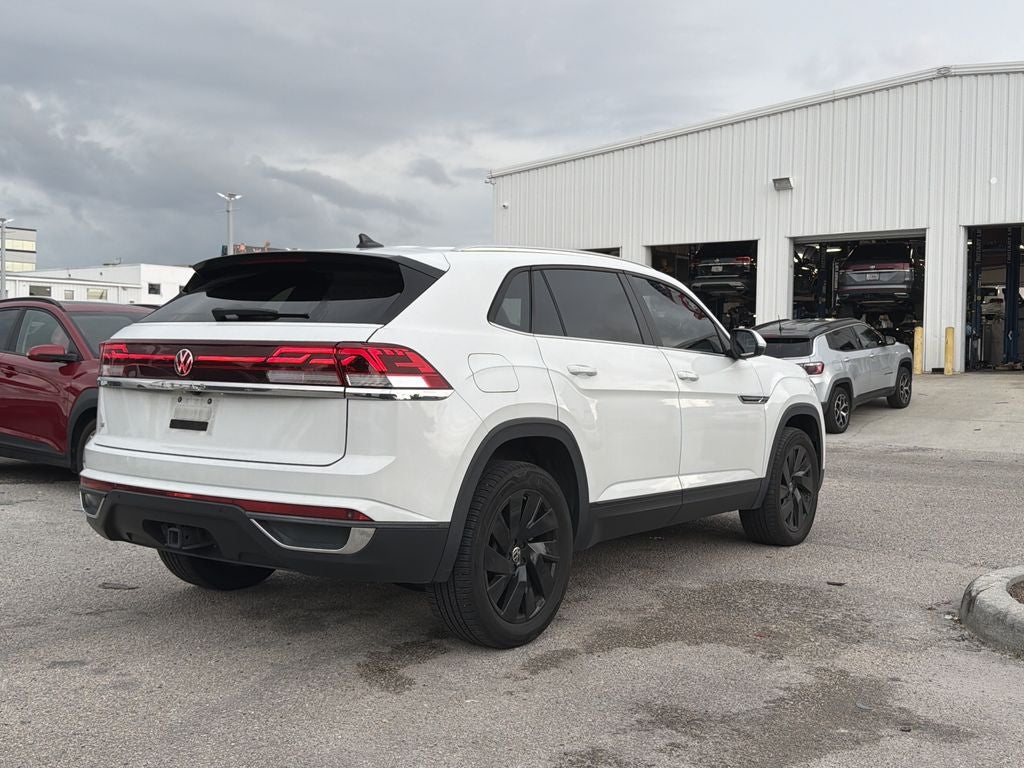 2024 Volkswagen Atlas Cross Sport 2.0T SE w/Technology