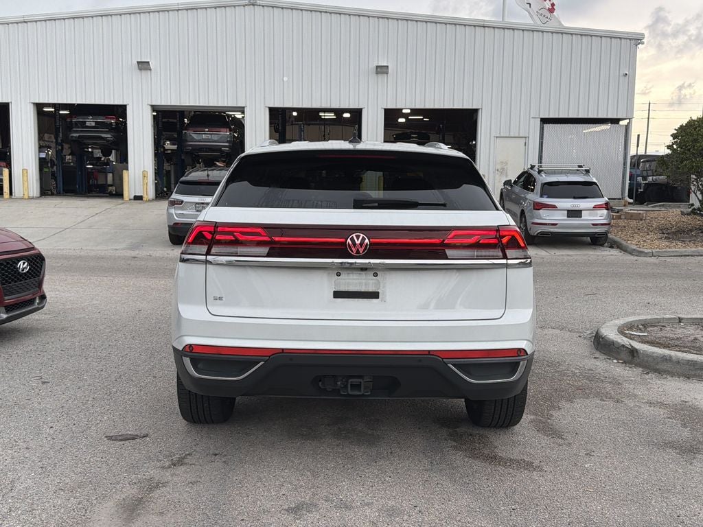 2024 Volkswagen Atlas Cross Sport 2.0T SE w/Technology