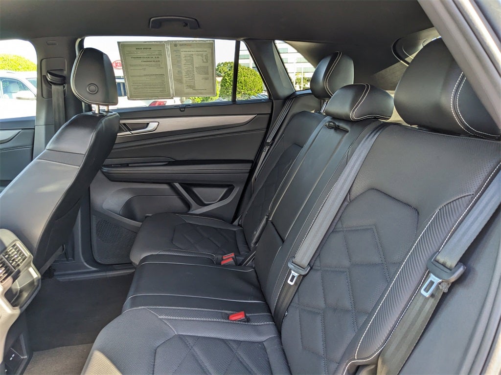 2024 Volkswagen Atlas Cross Sport 2.0T SE w/Technology