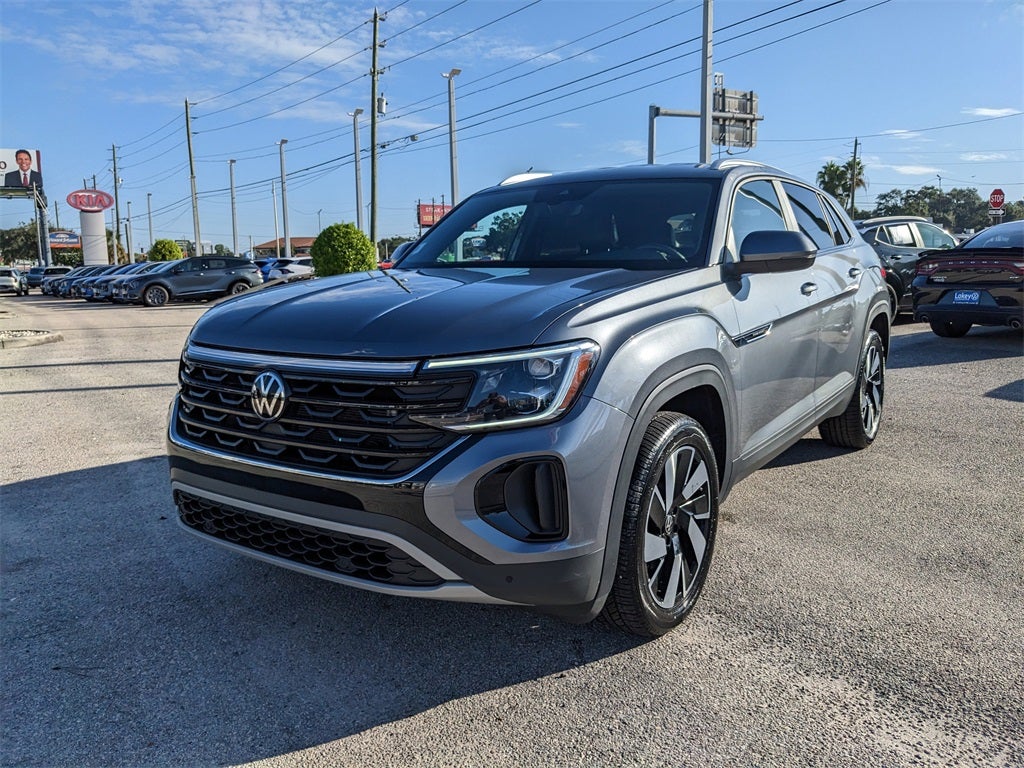 2024 Volkswagen Atlas Cross Sport 2.0T SE w/Technology