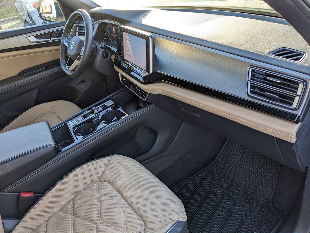 2024 Volkswagen Atlas Cross Sport 2.0T SE w/Technology