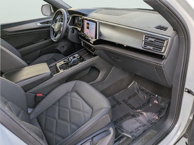 2024 Volkswagen Atlas Cross Sport 2.0T SE w/Technology