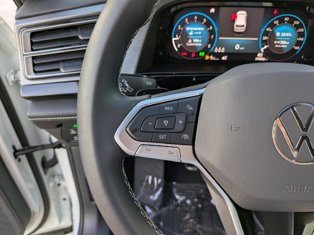 2024 Volkswagen Atlas Cross Sport 2.0T SE w/Technology