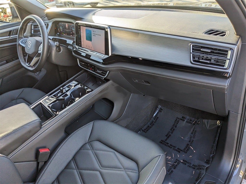 2025 Volkswagen Atlas Cross Sport 2.0T SE w/Technology