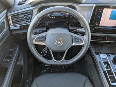 2025 Volkswagen Atlas Cross Sport 2.0T SE w/Technology