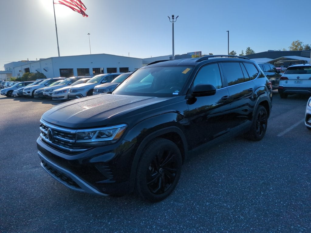 2022 Volkswagen Atlas 2.0T SE w/Technology