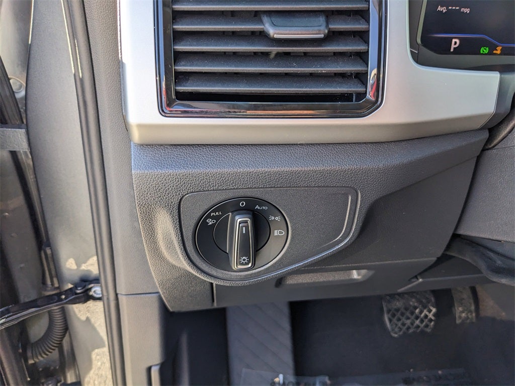 2023 Volkswagen Atlas 2.0T SE w/Technology