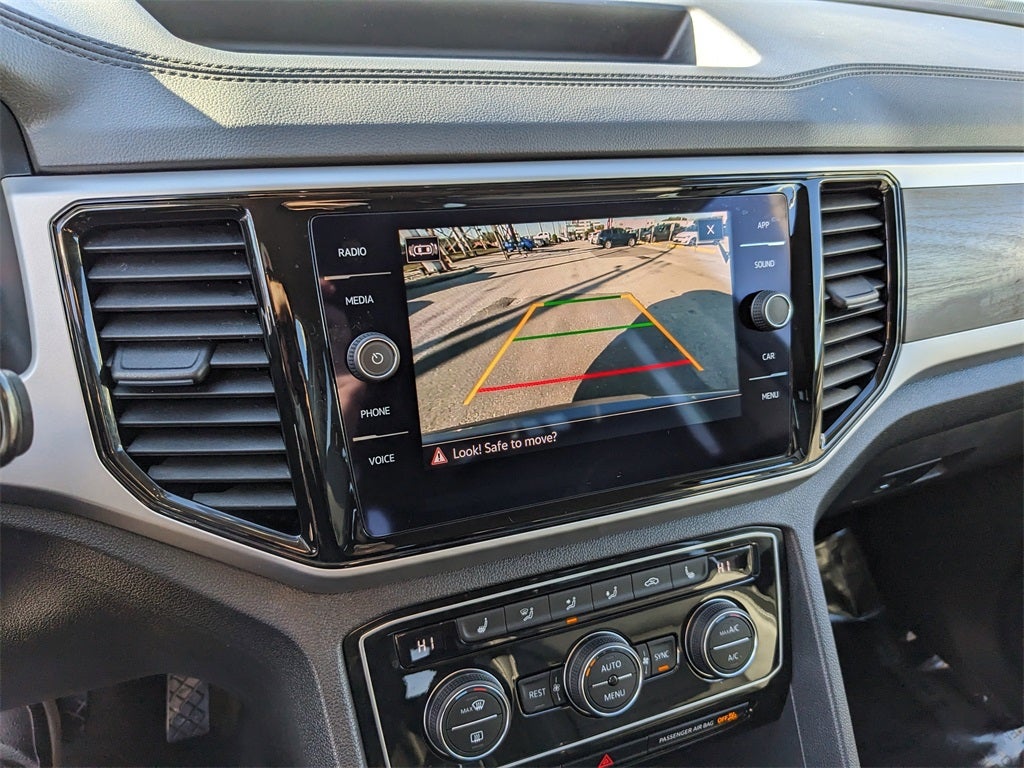 2023 Volkswagen Atlas 2.0T SE w/Technology