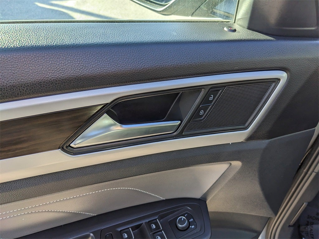 2023 Volkswagen Atlas 2.0T SE w/Technology