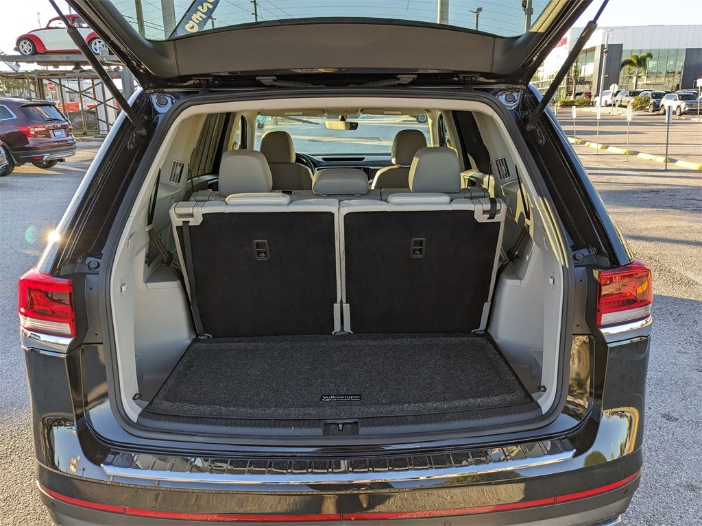 2022 Volkswagen Atlas 3.6L V6 SE w/Technology