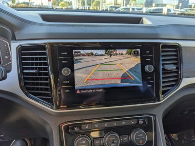 2022 Volkswagen Atlas 3.6L V6 SE w/Technology