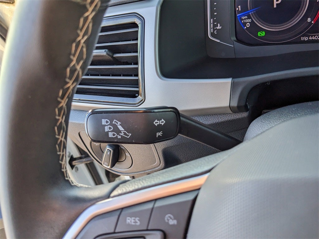 2022 Volkswagen Atlas 3.6L V6 SE w/Technology