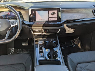 2025 Volkswagen Atlas 2.0T SE w/Technology