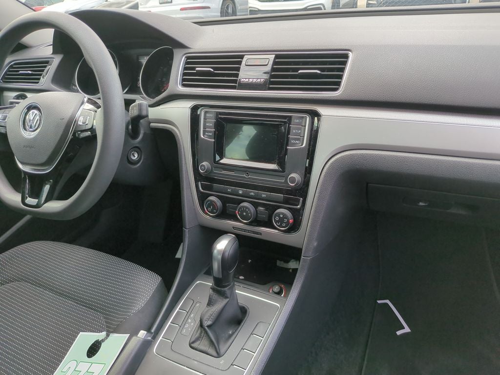 2018 Volkswagen Passat 2.0T S
