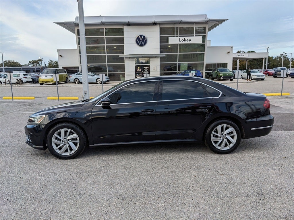 2018 Volkswagen Passat 2.0T SE w/Technology w/Technology