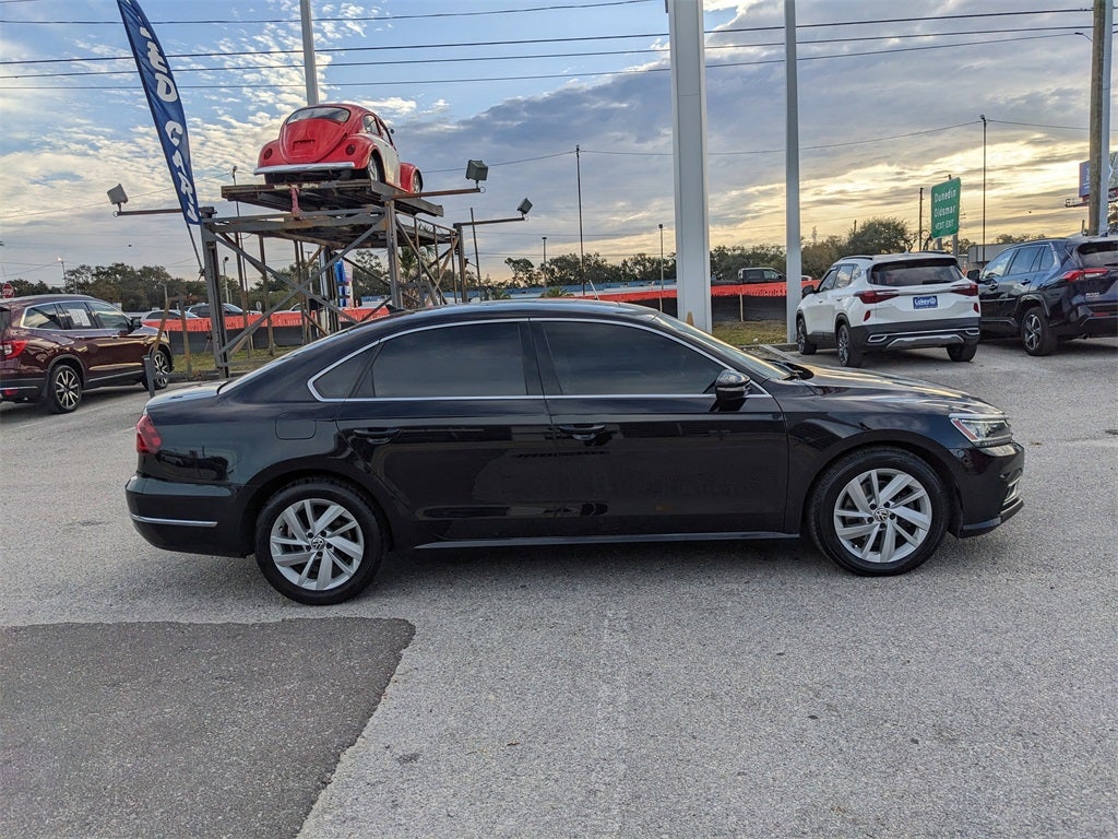 2018 Volkswagen Passat 2.0T SE w/Technology w/Technology