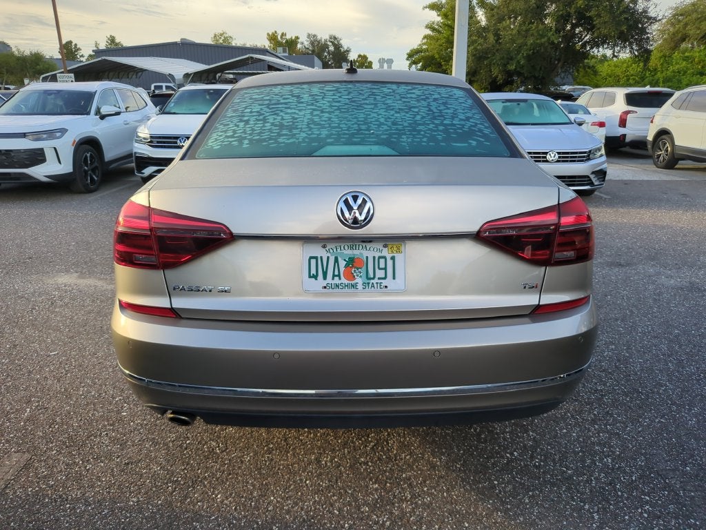 2017 Volkswagen Passat 1.8T SE w/Technology