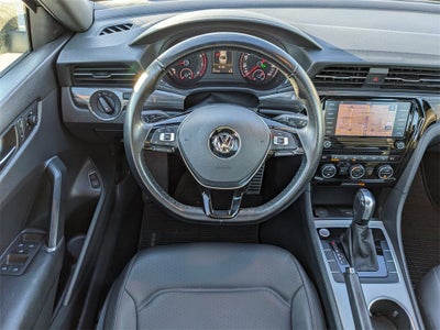 2021 Volkswagen Passat 2.0T R-Line