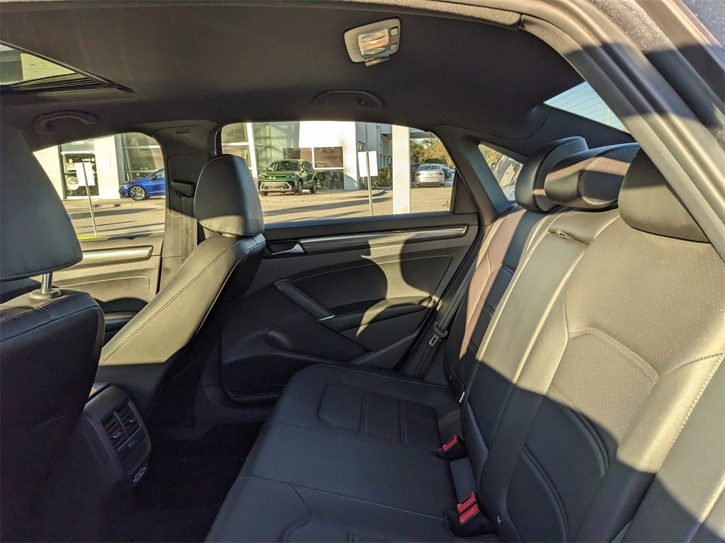 2021 Volkswagen Passat 2.0T R-Line