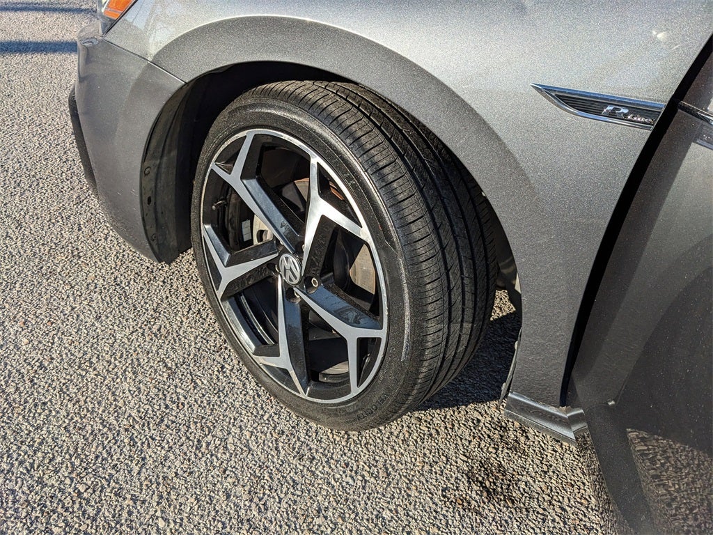 2021 Volkswagen Passat 2.0T R-Line