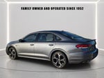 2021 Volkswagen Passat 2.0T R-Line