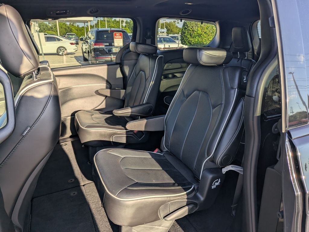 2025 Chrysler Pacifica Limited