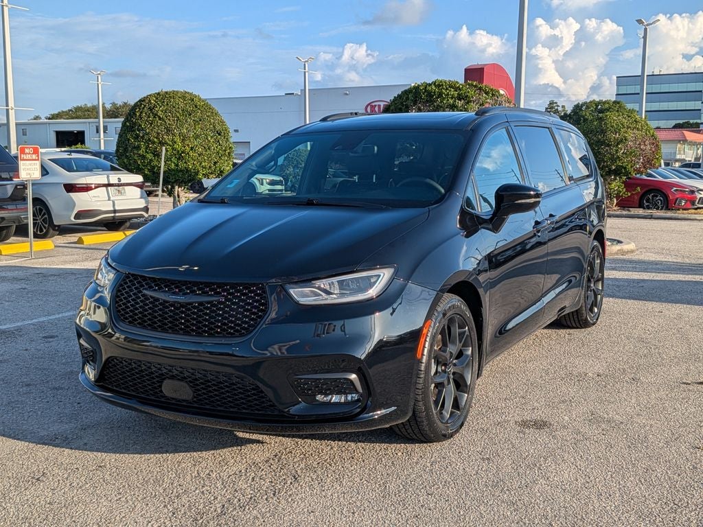 2025 Chrysler Pacifica Limited