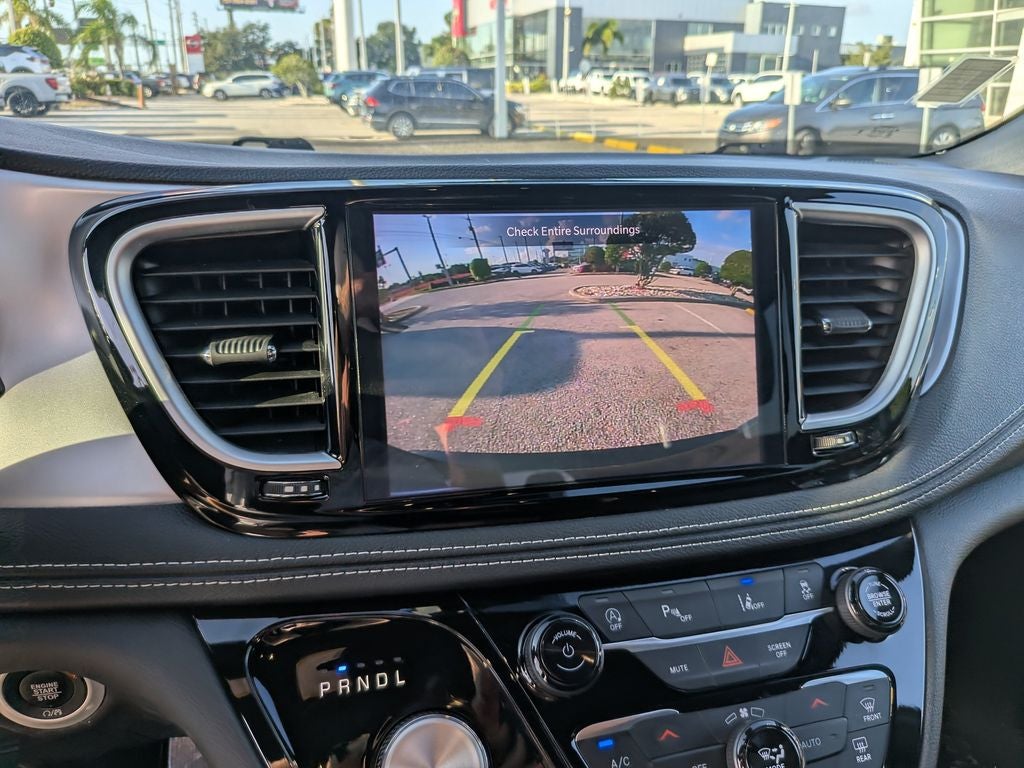 2025 Chrysler Pacifica Limited