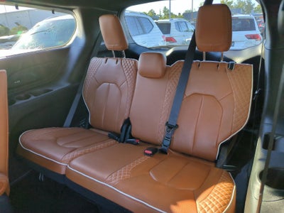 2024 Chrysler Pacifica Hybrid Pinnacle