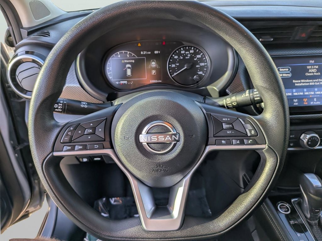 2023 Nissan Kicks SV
