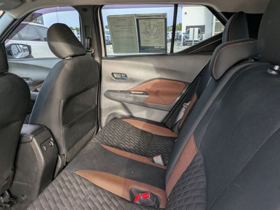 2021 Nissan Kicks SR