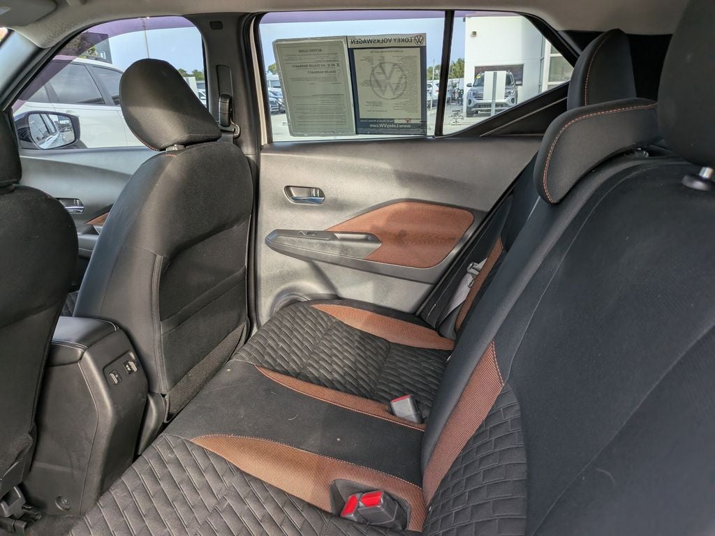 2021 Nissan Kicks SR